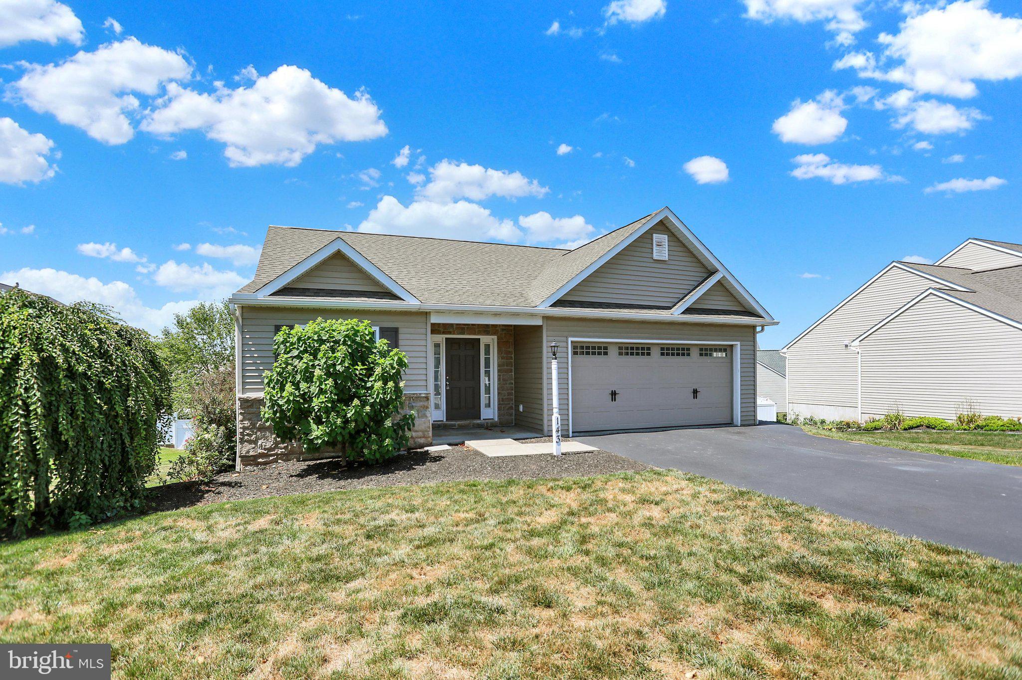ROLLING MEADOWS - Residential