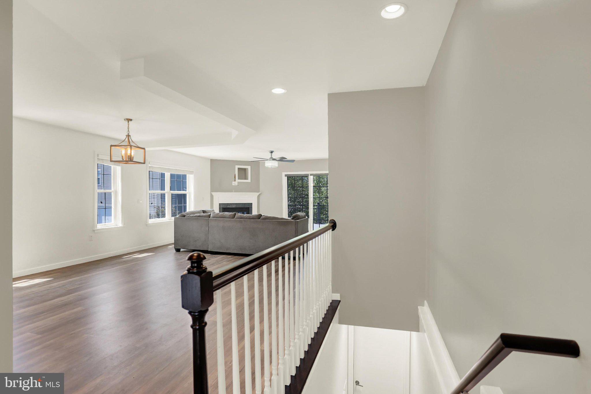 ROLLING MEADOWS - Residential