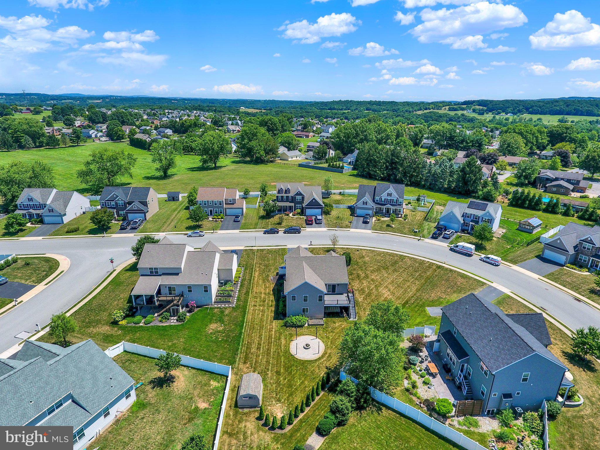 ROLLING MEADOWS - Residential