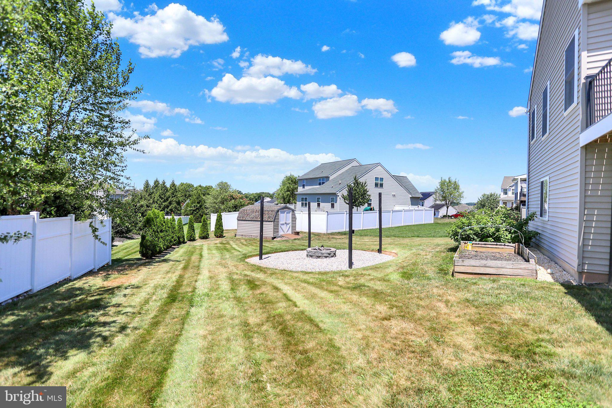 ROLLING MEADOWS - Residential