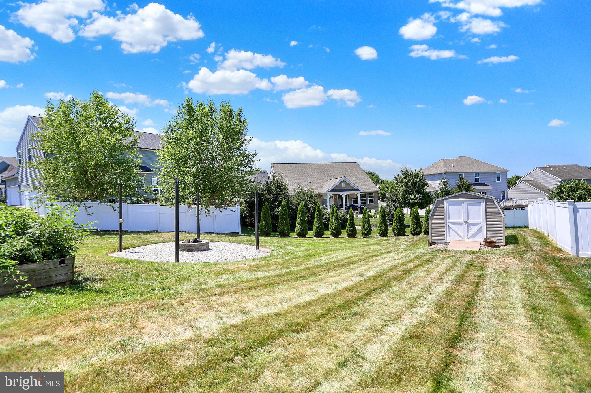 ROLLING MEADOWS - Residential