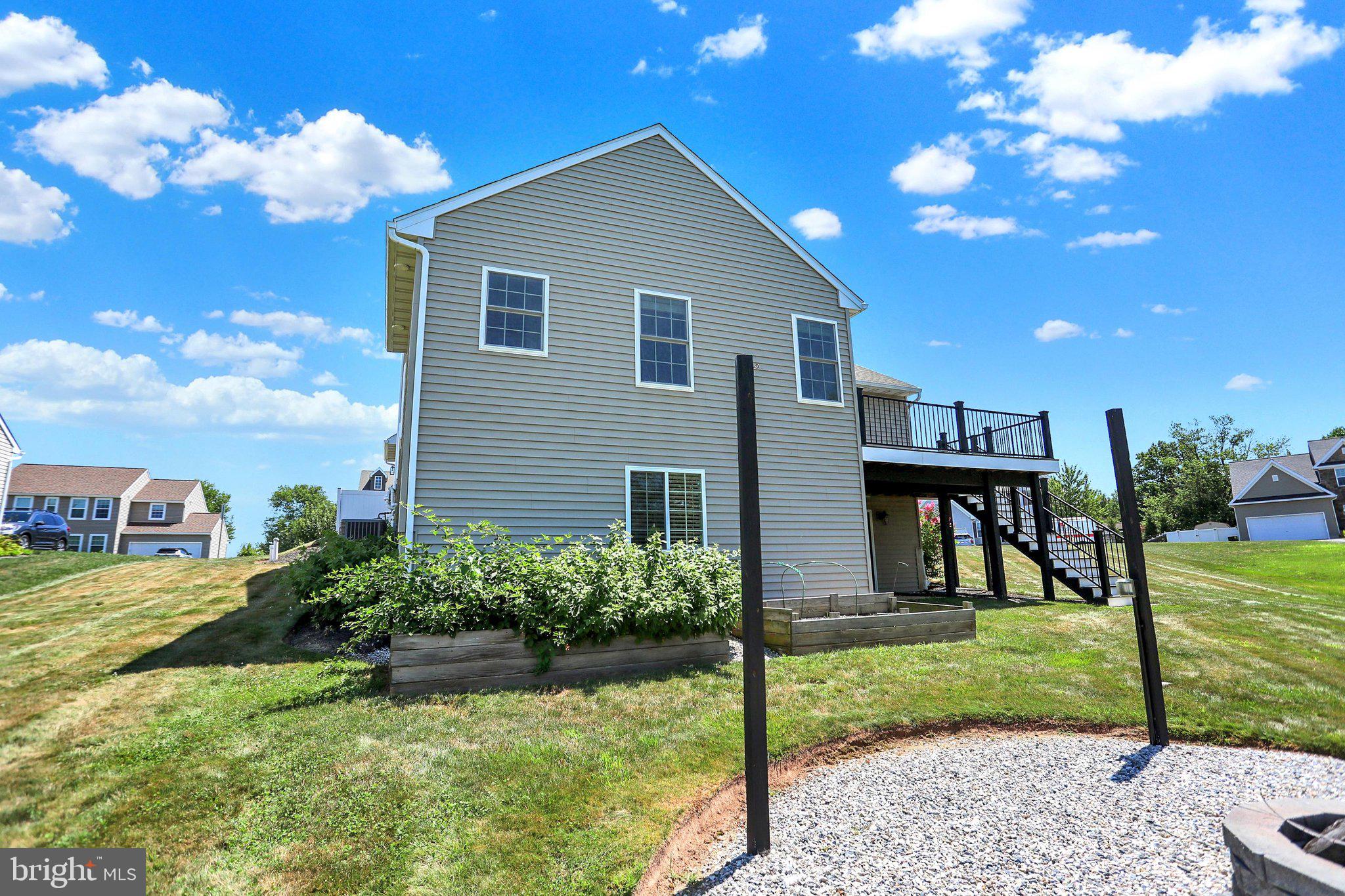 ROLLING MEADOWS - Residential