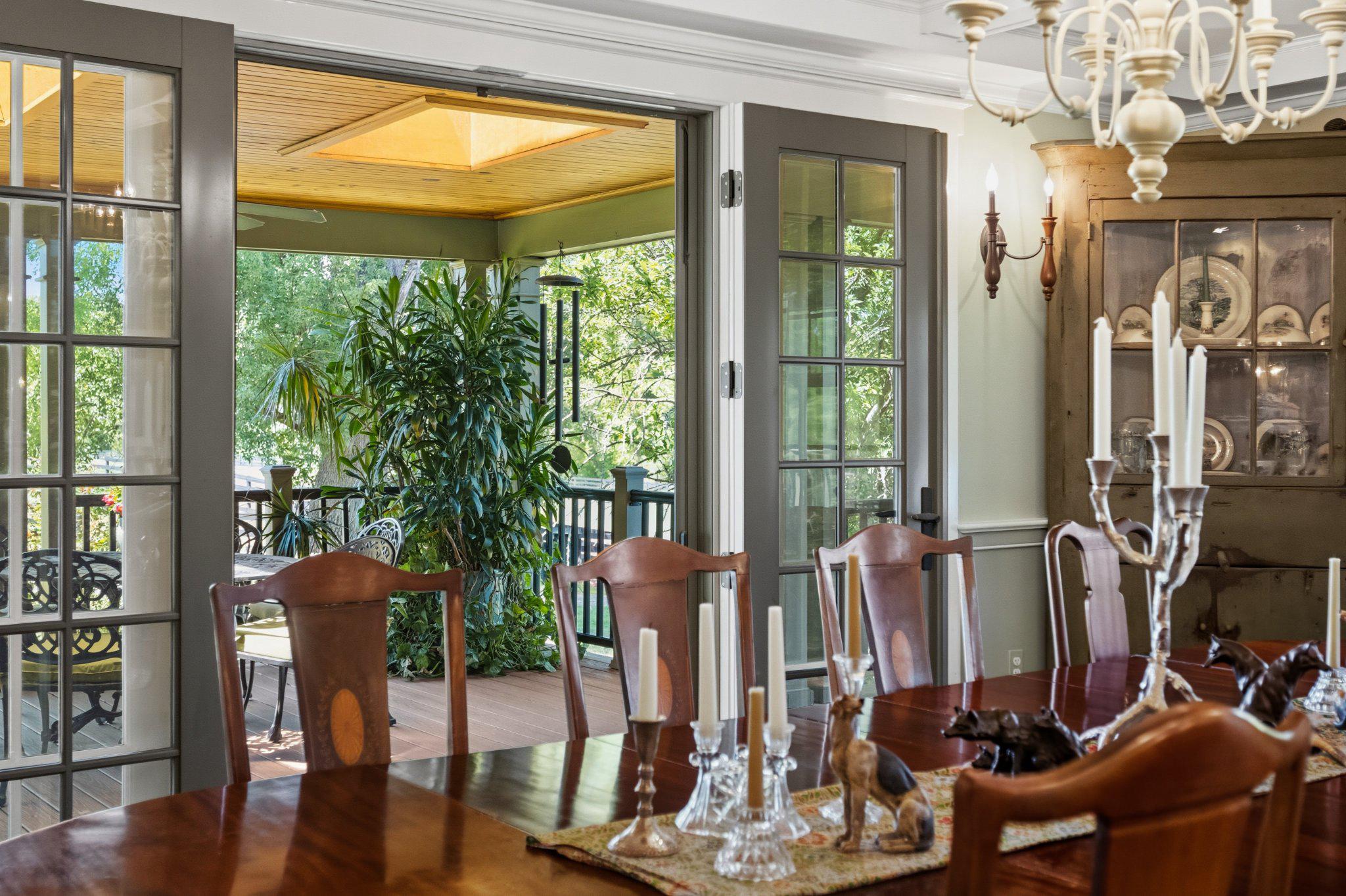 POOLESVILLE OUTSIDE - Residential