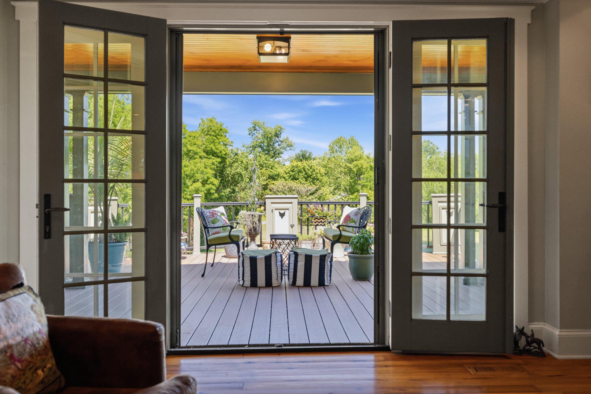 POOLESVILLE OUTSIDE - Residential