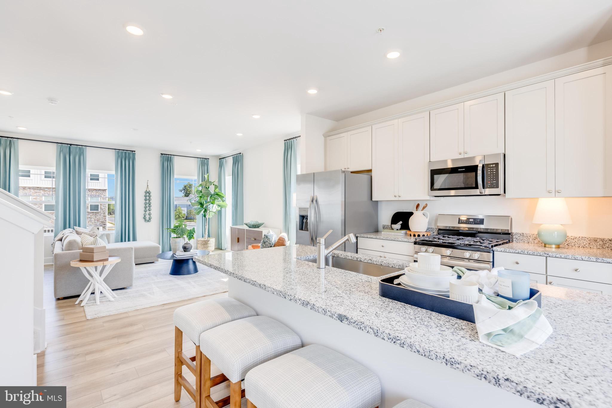 WATER'S LANDING - Residential