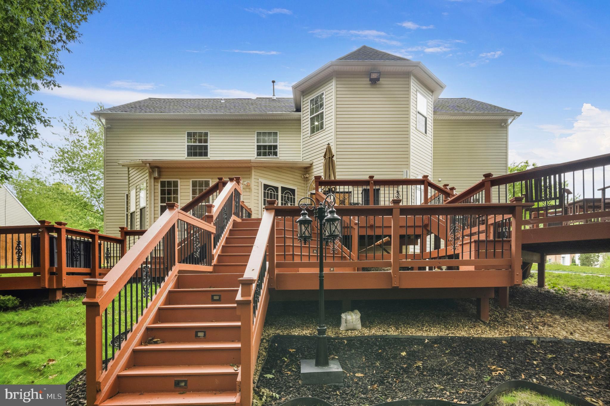 FARMINGTON WOODS - Residential