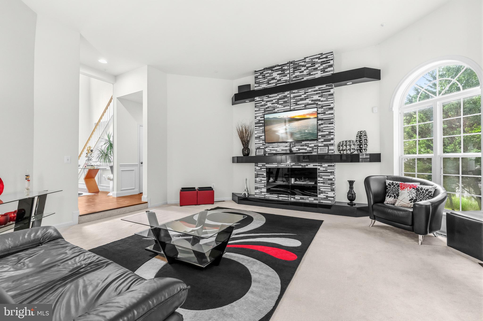 FARMINGTON WOODS - Residential