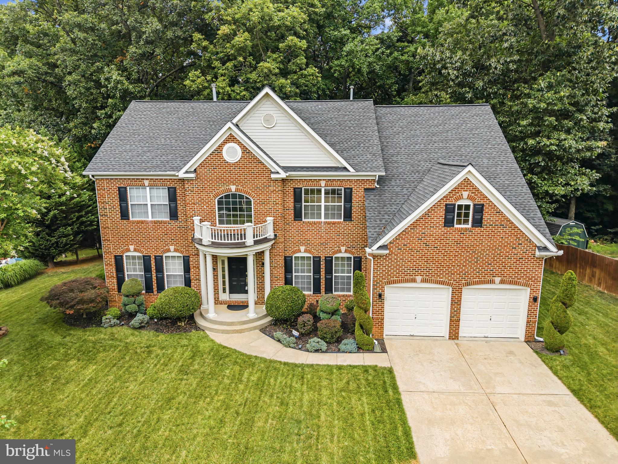 FARMINGTON WOODS - Residential