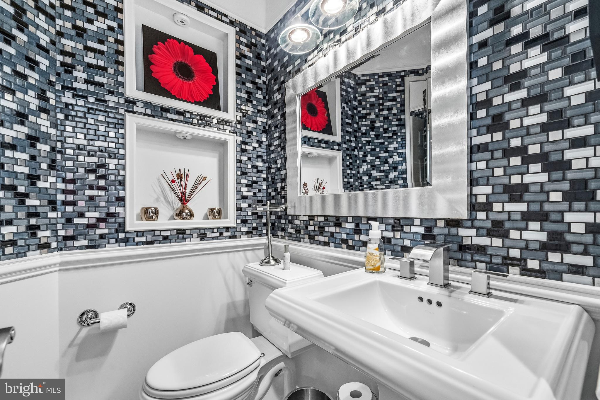 FARMINGTON WOODS - Residential