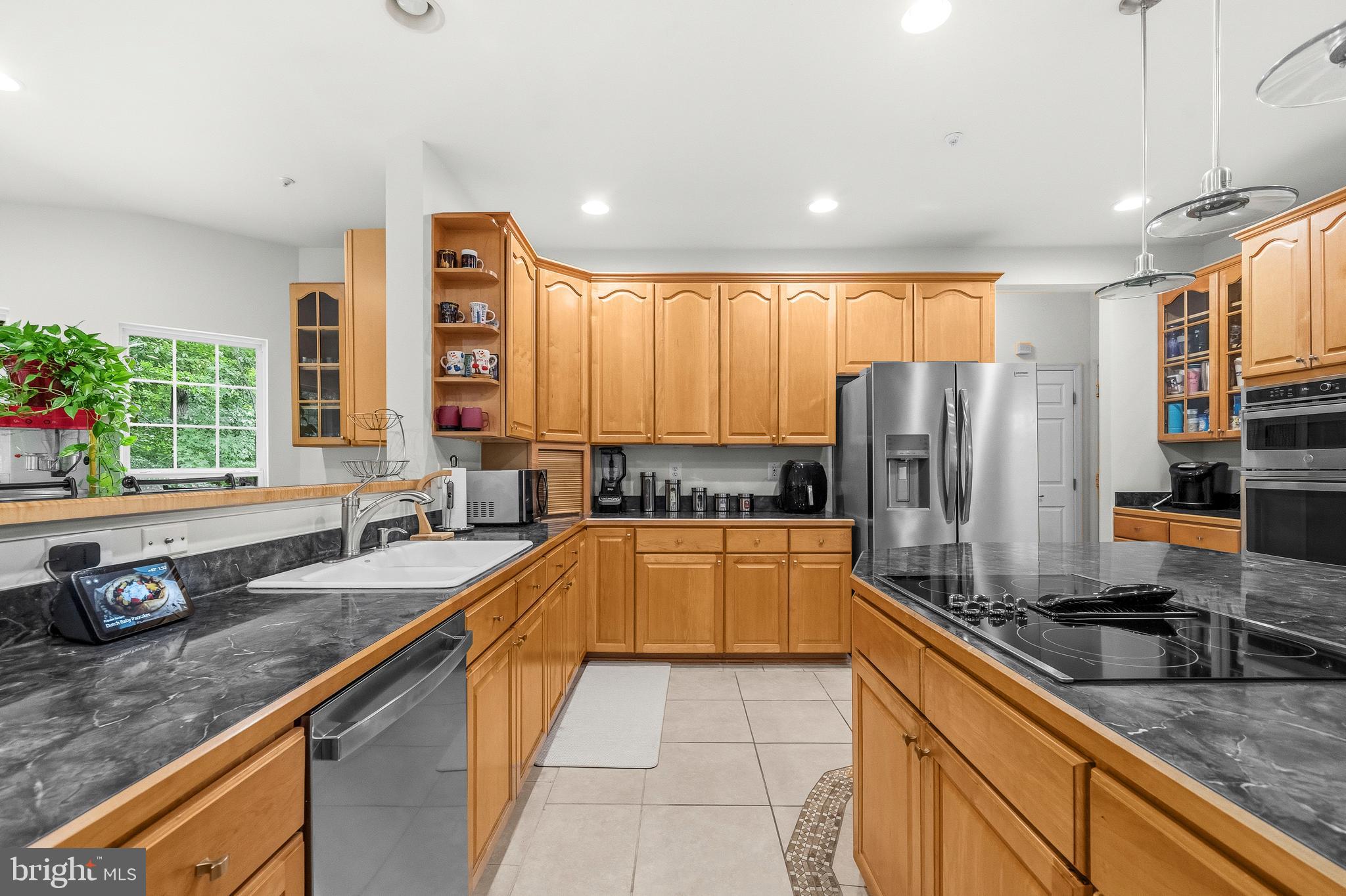 FARMINGTON WOODS - Residential