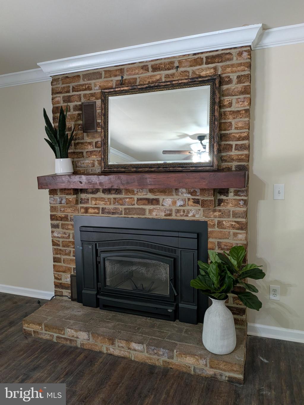 SHERWOOD FOREST - Residential