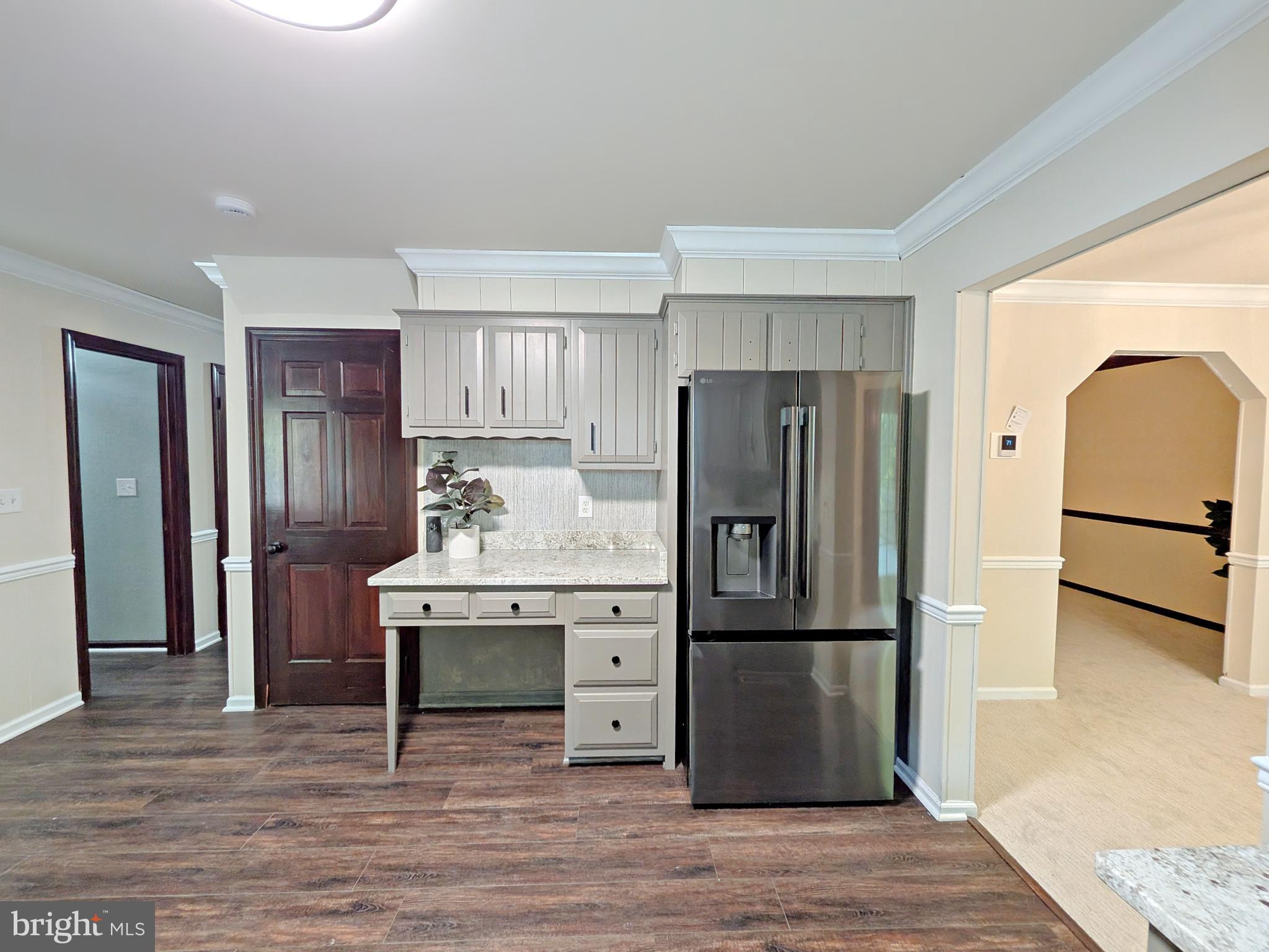 SHERWOOD FOREST - Residential