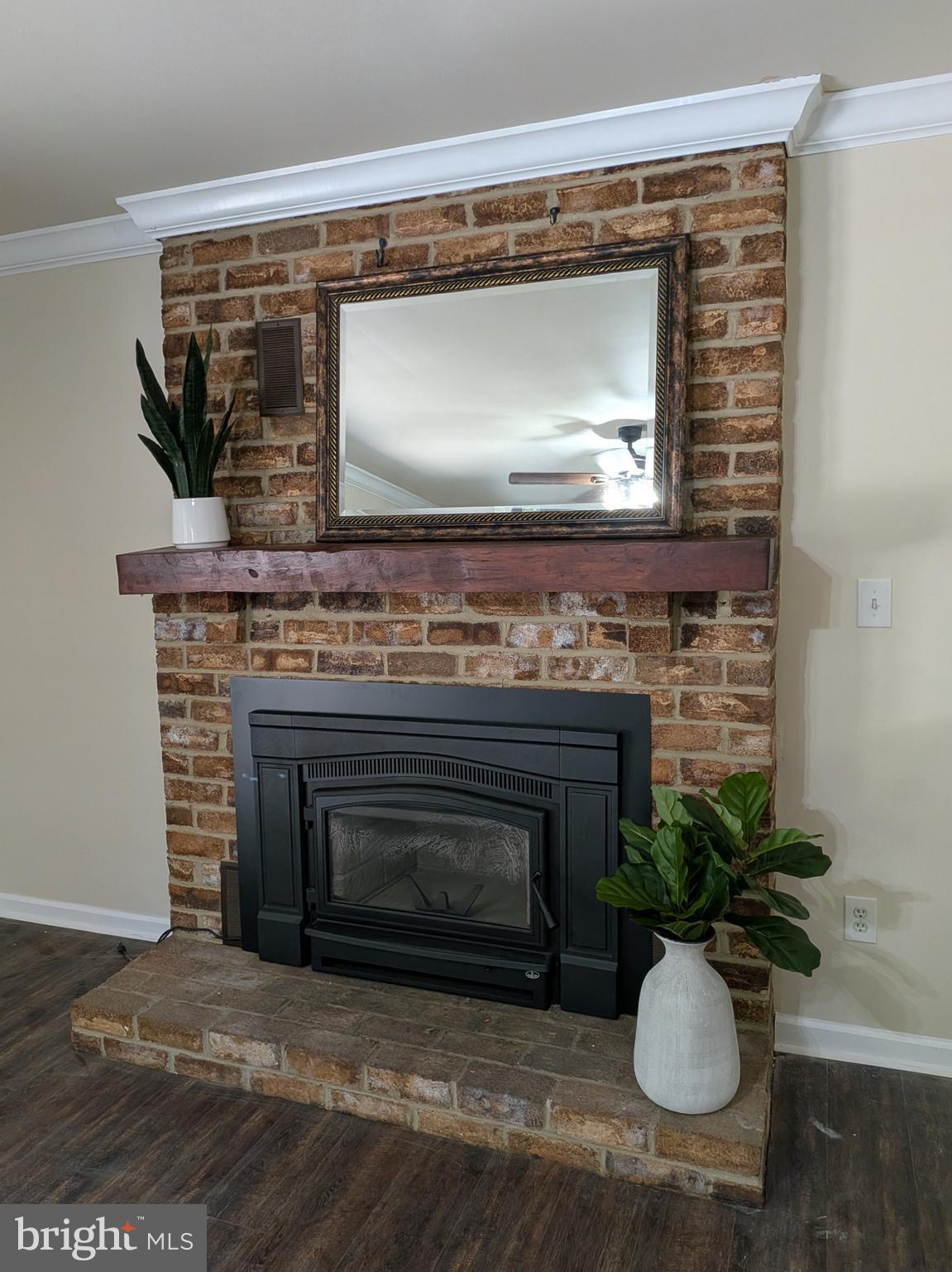 SHERWOOD FOREST - Residential