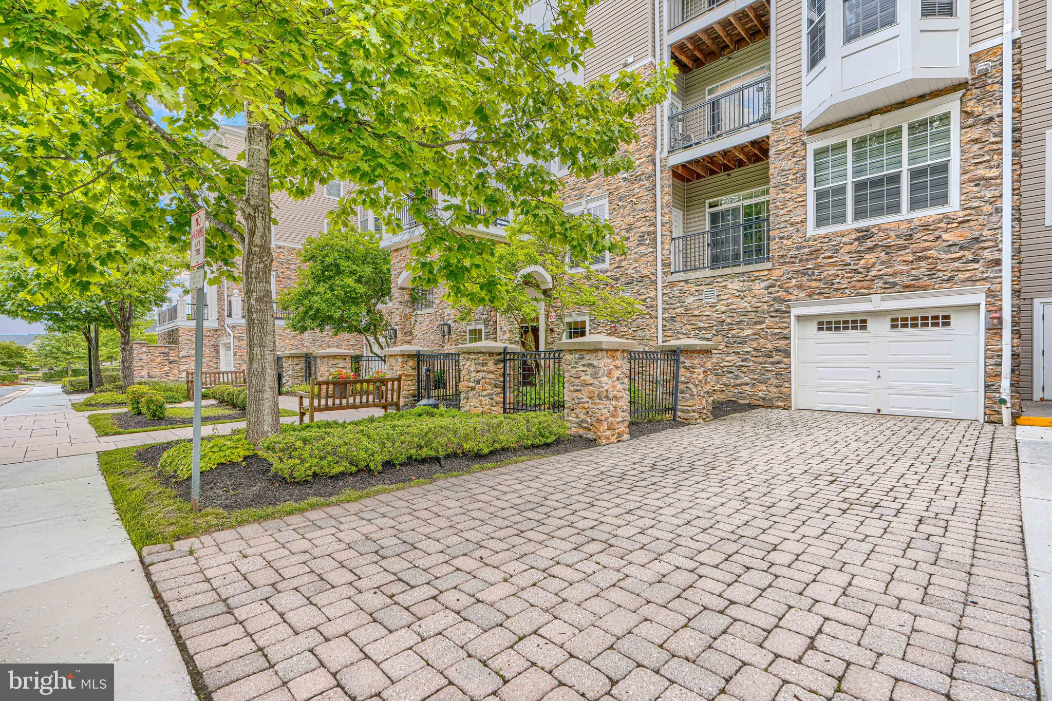 HIGHLANDS AT QUARRY LAKE - Residential