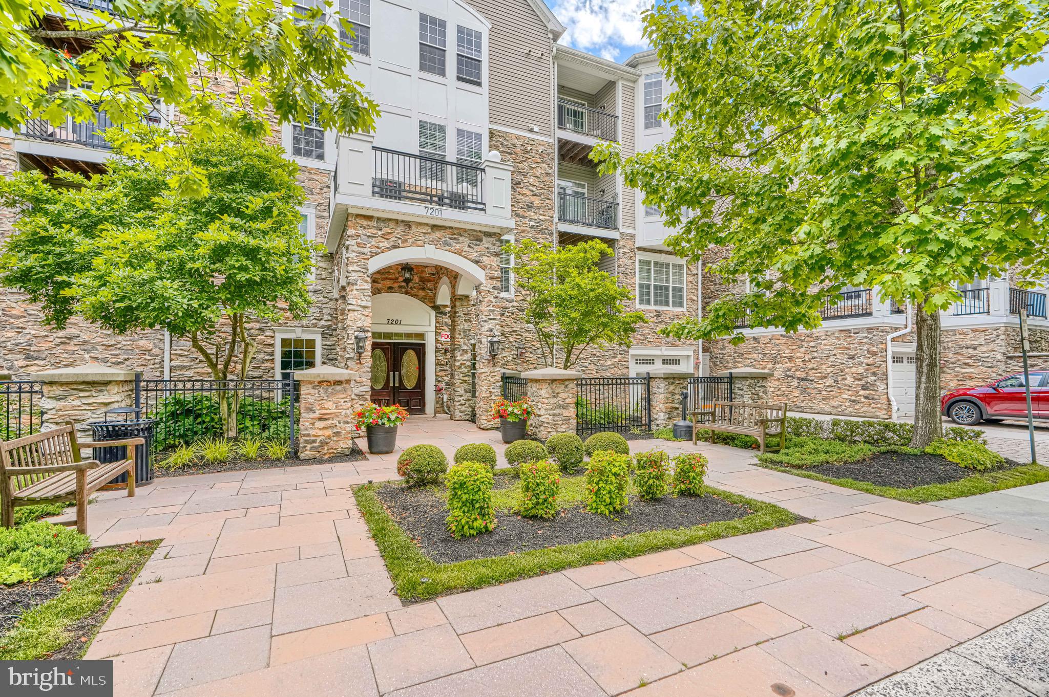 HIGHLANDS AT QUARRY LAKE - Residential