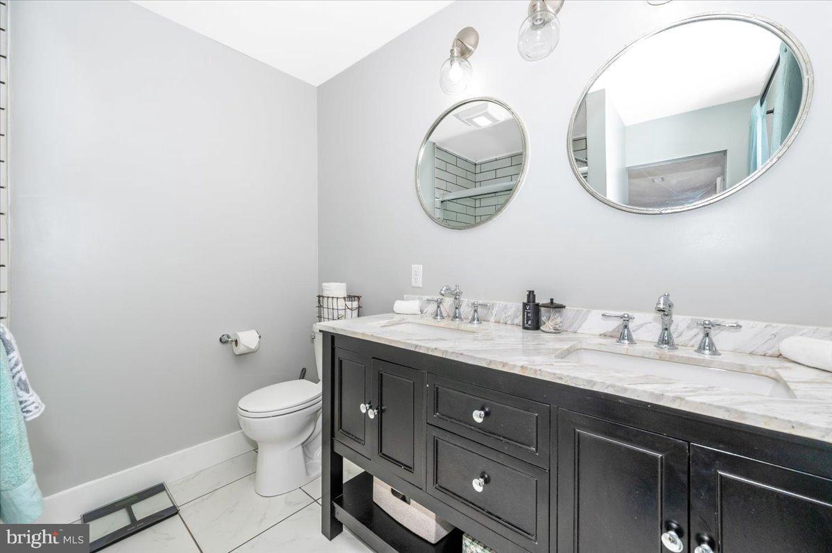 MYERSVILLE - Residential