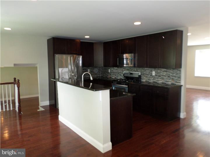 SOMERTON - Residential
