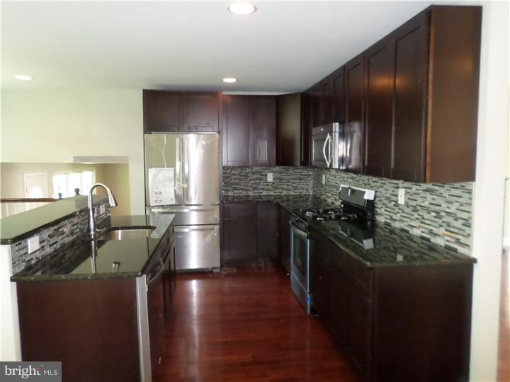 SOMERTON - Residential