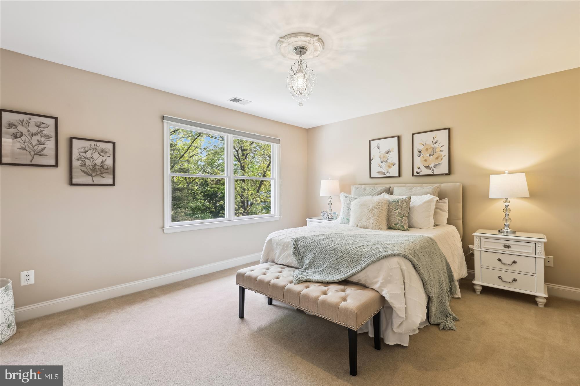 OAKTON CHASE - Residential