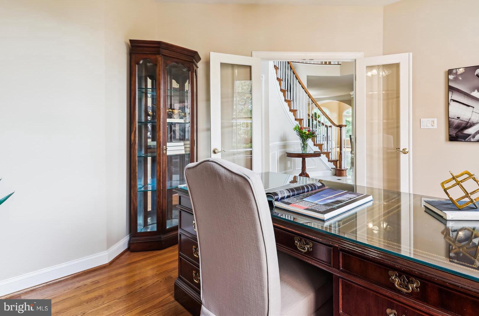 OAKTON CHASE - Residential