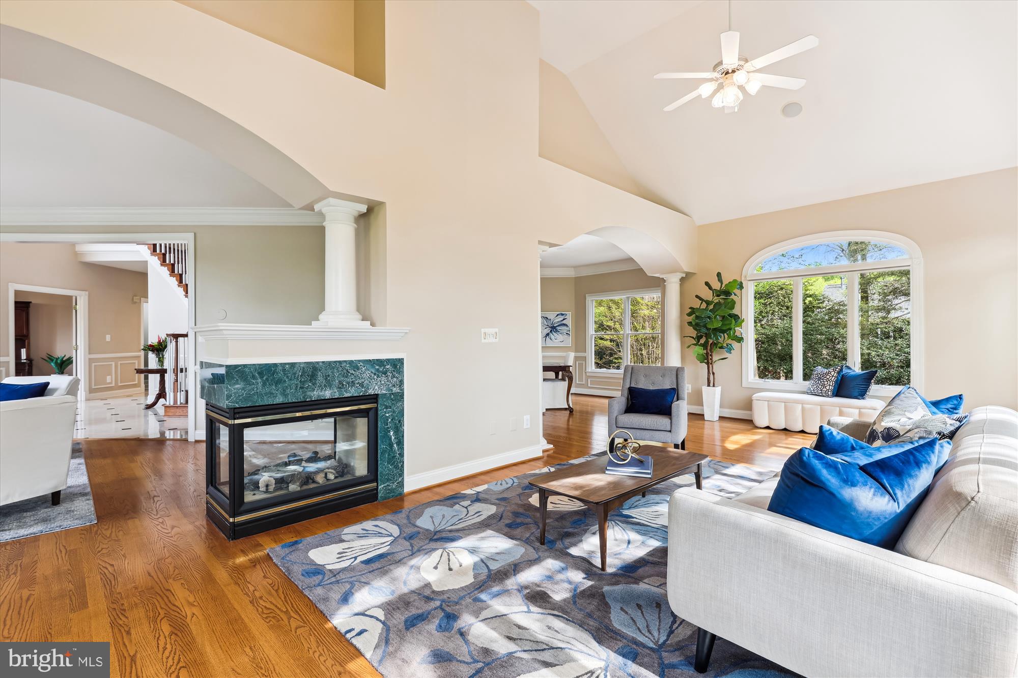 OAKTON CHASE - Residential