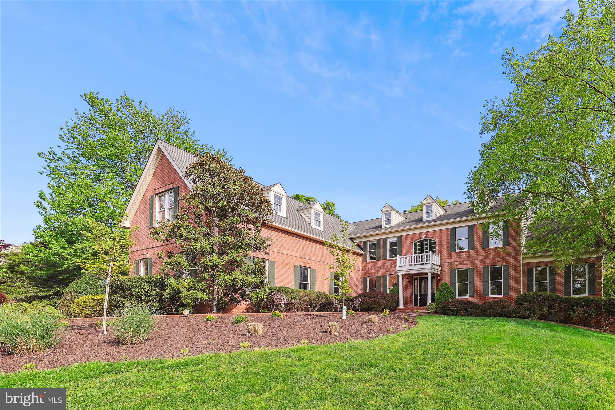 OAKTON CHASE - Residential