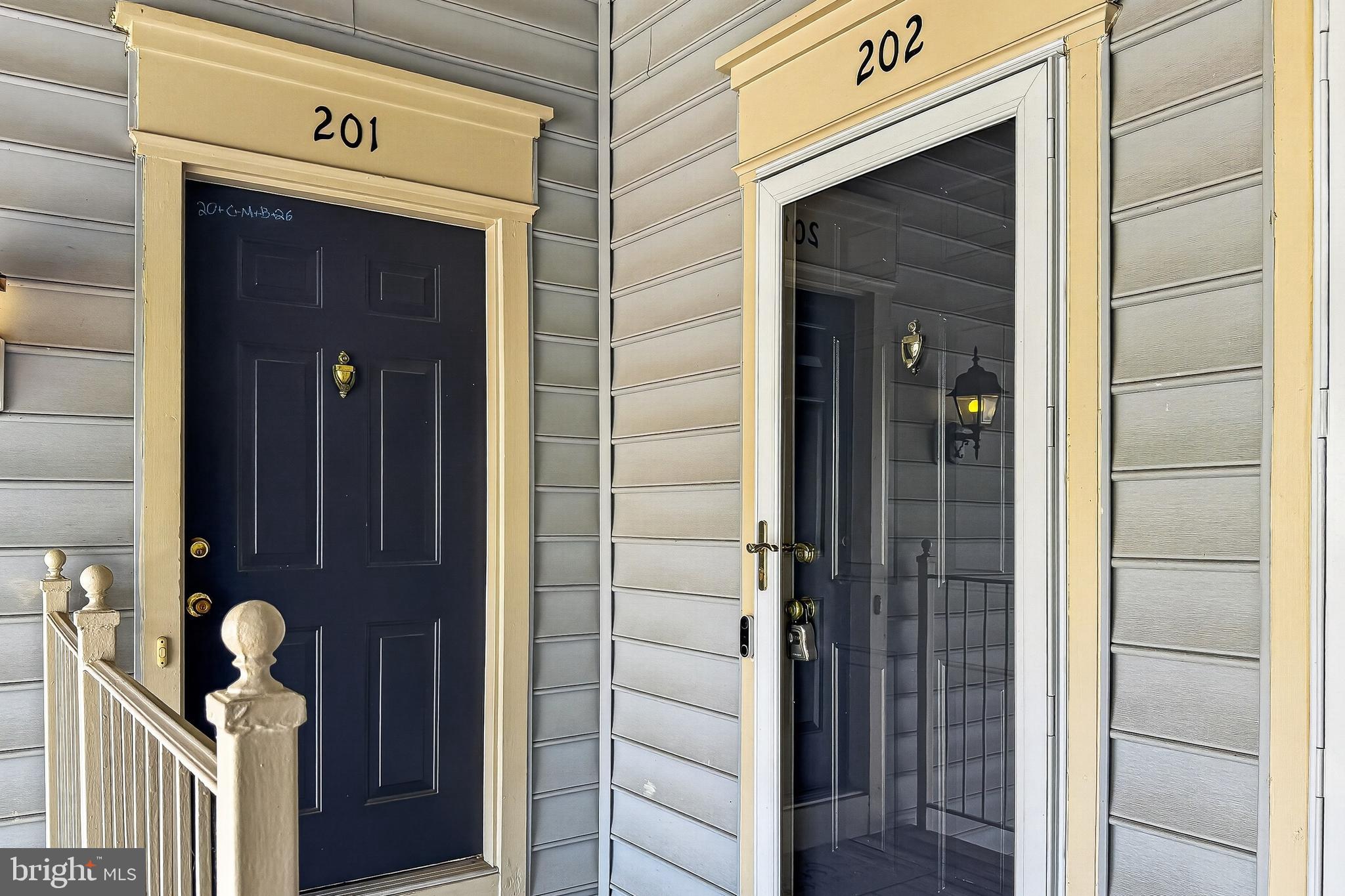 GUNSTON CORNER - Residential