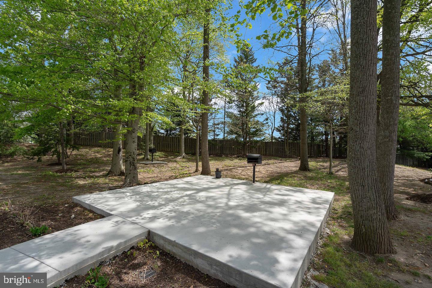 GUNSTON CORNER - Residential