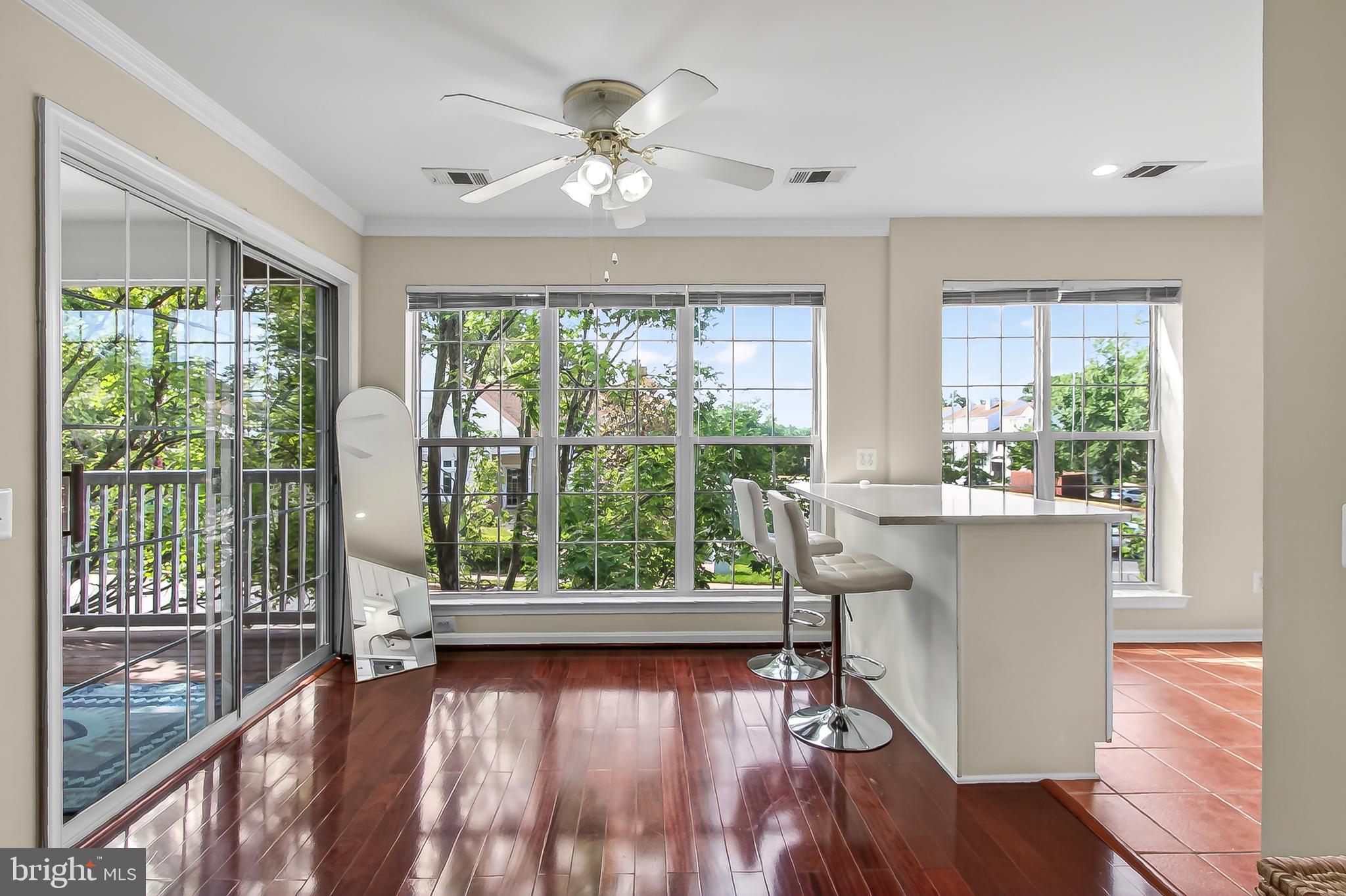 GUNSTON CORNER - Residential