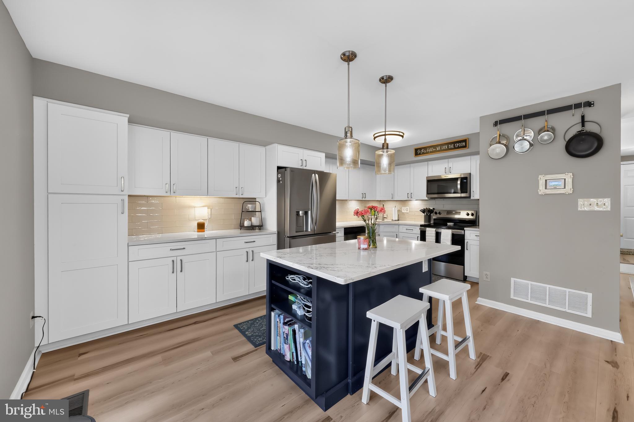 SPRINGHILL FARM - Residential