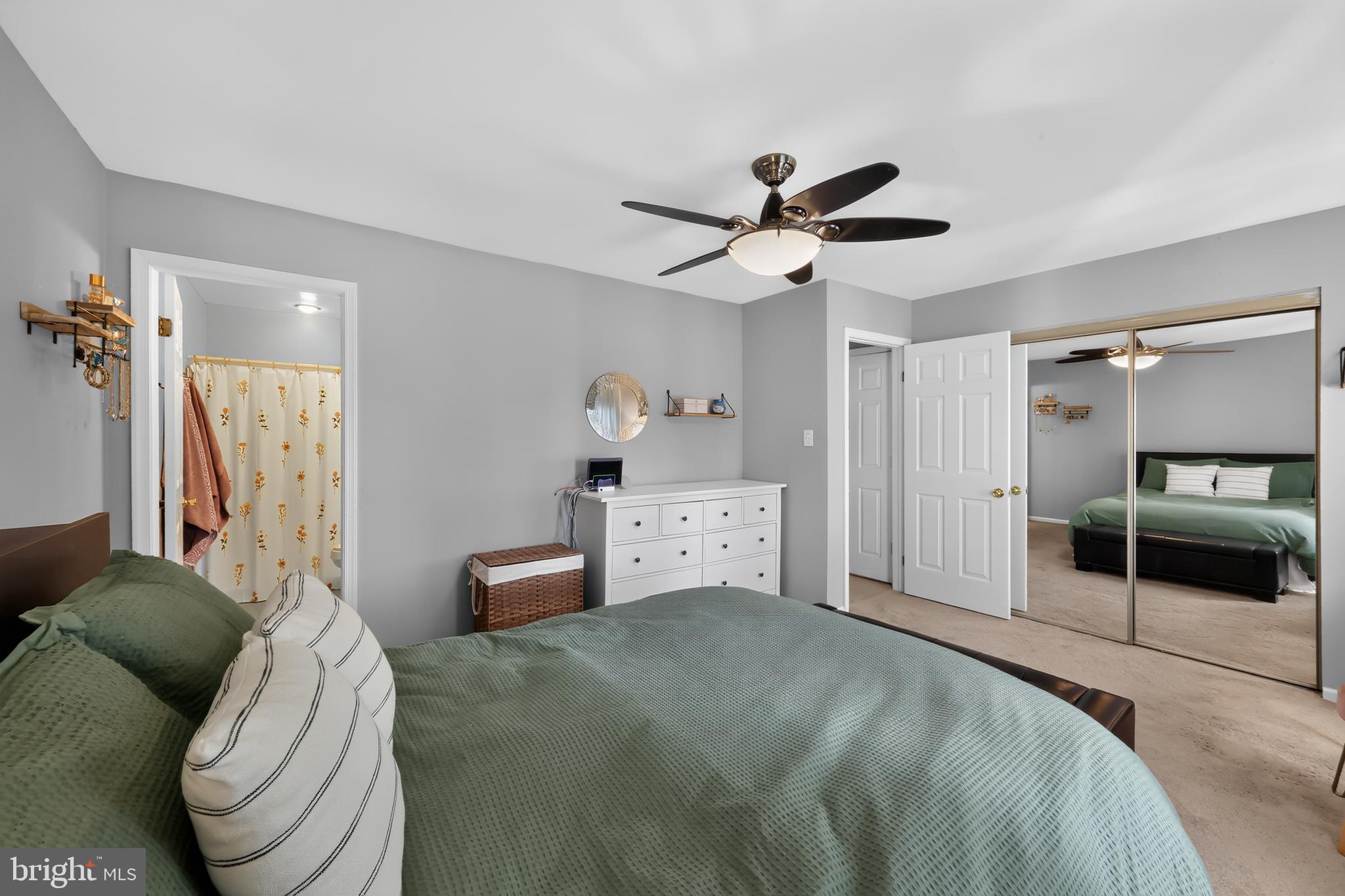 SPRINGHILL FARM - Residential