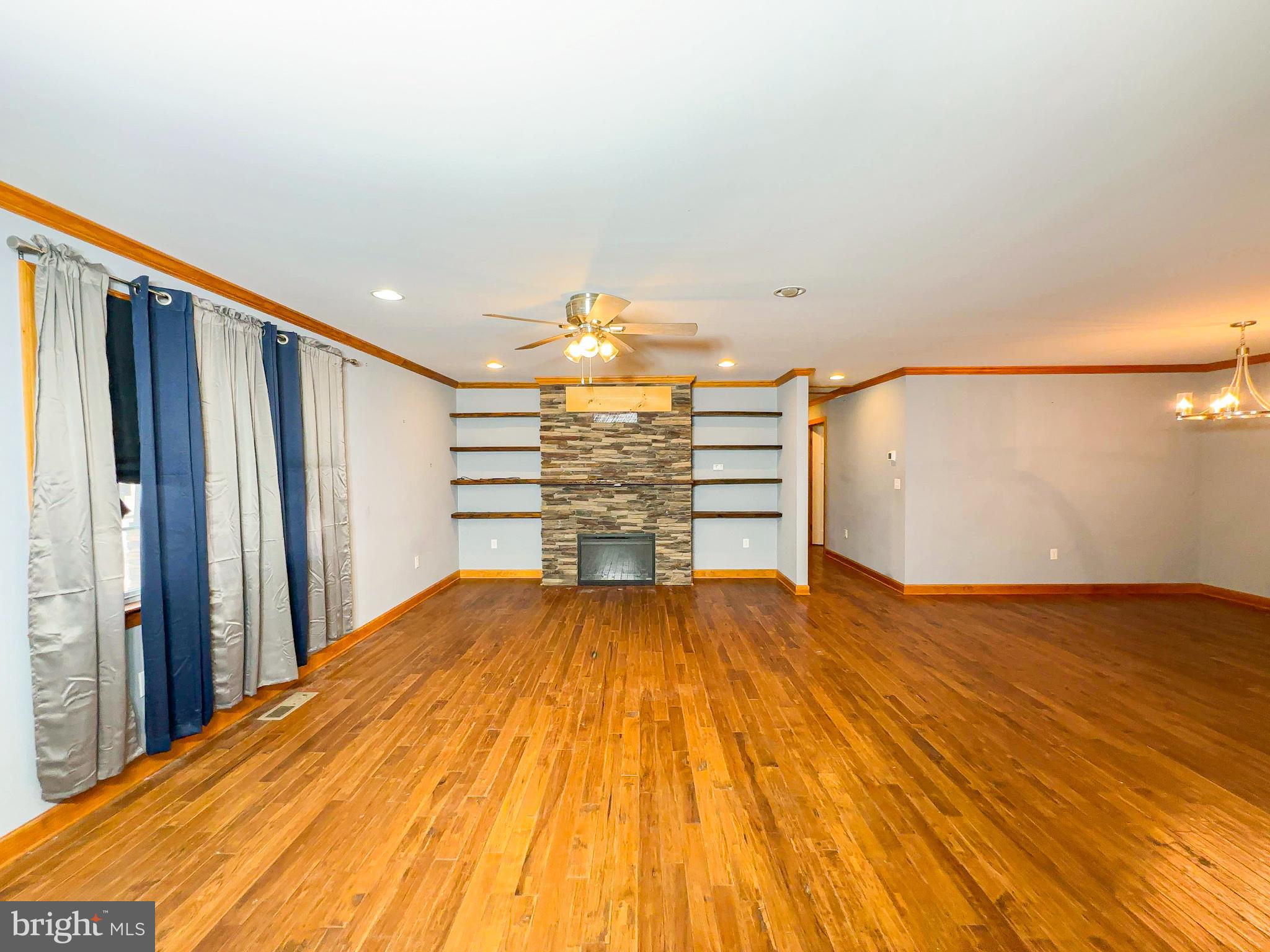 CABIN POINT - Residential