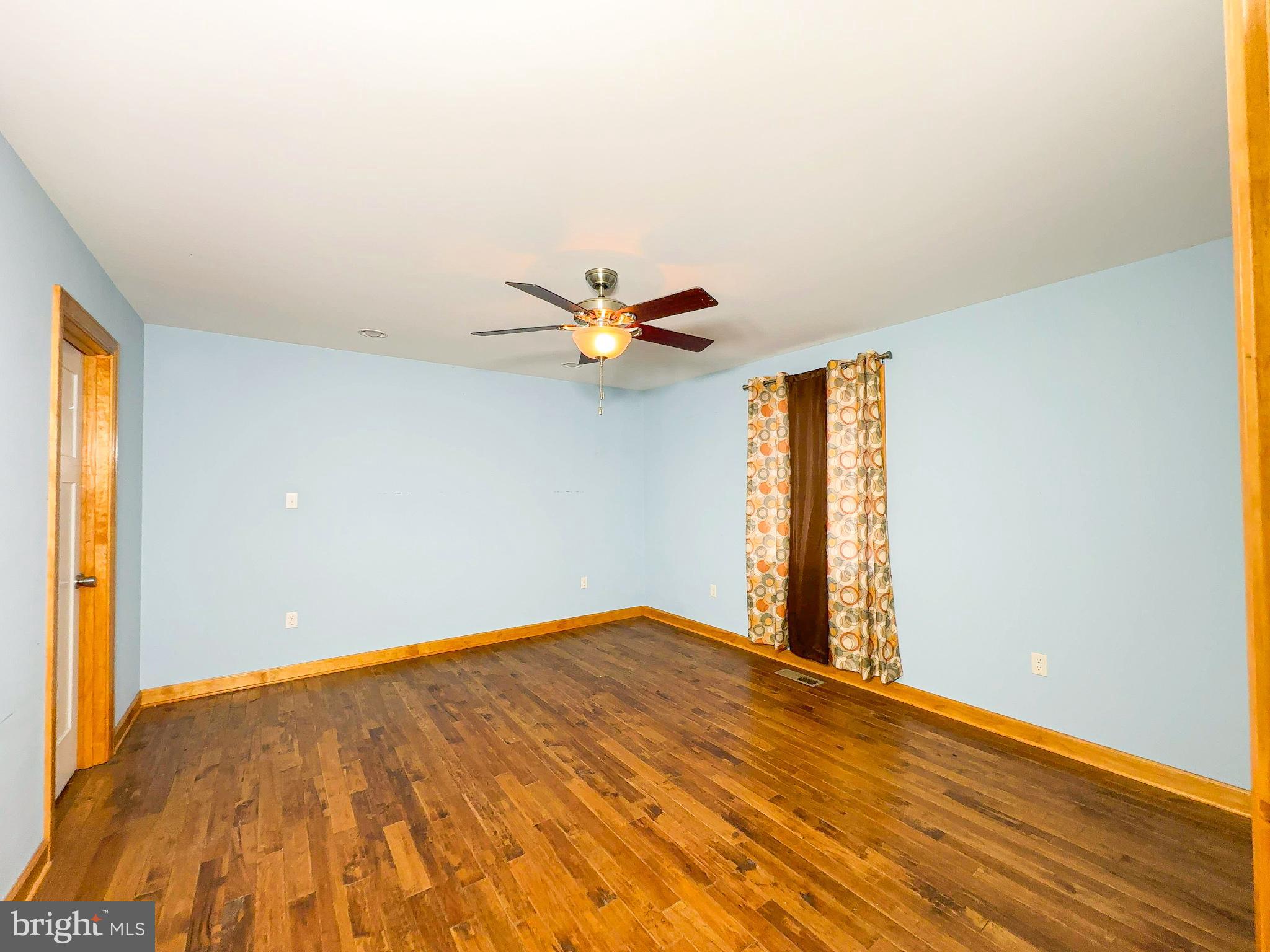 CABIN POINT - Residential