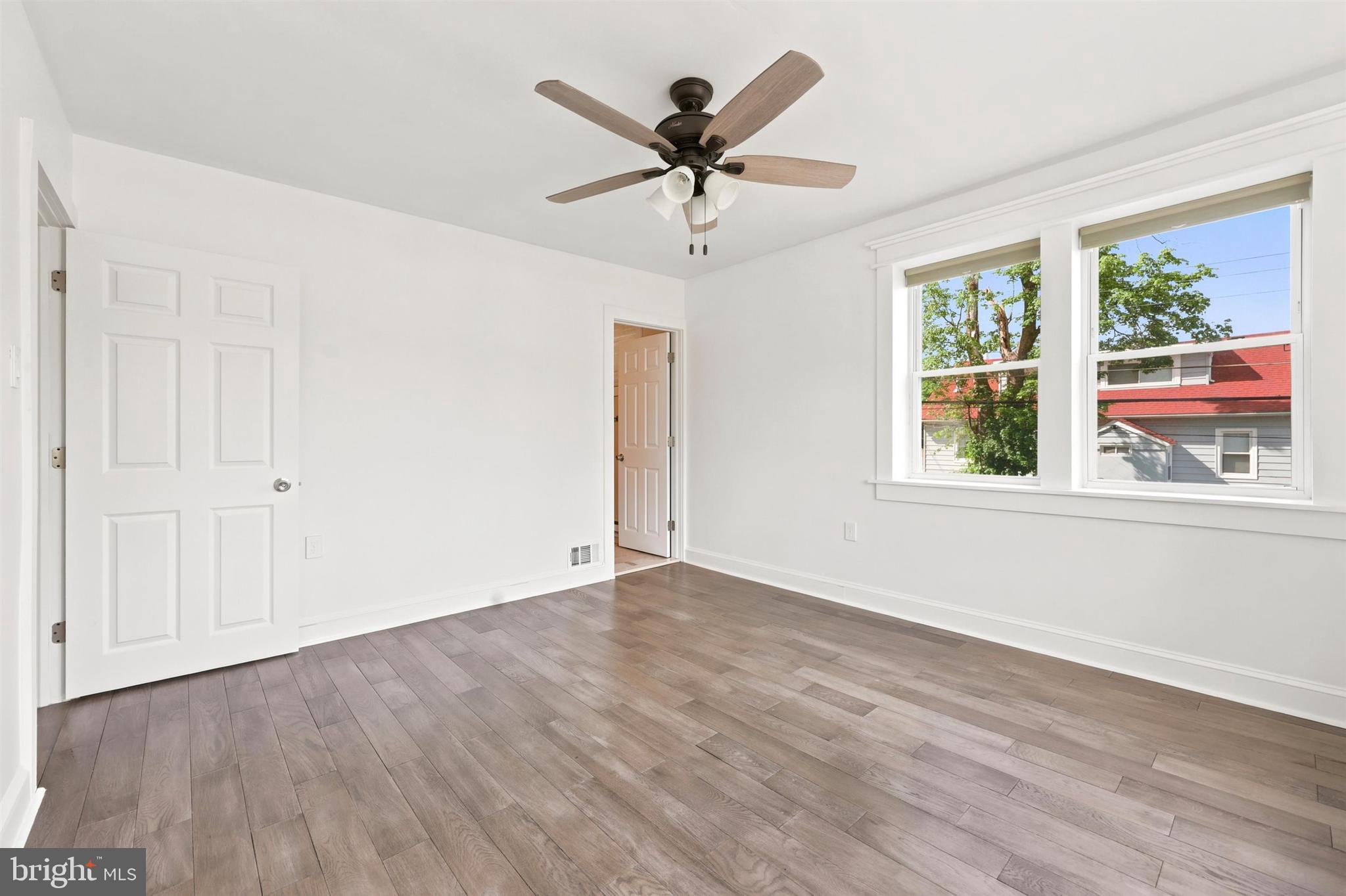 NEWPORTVILLE - Residential