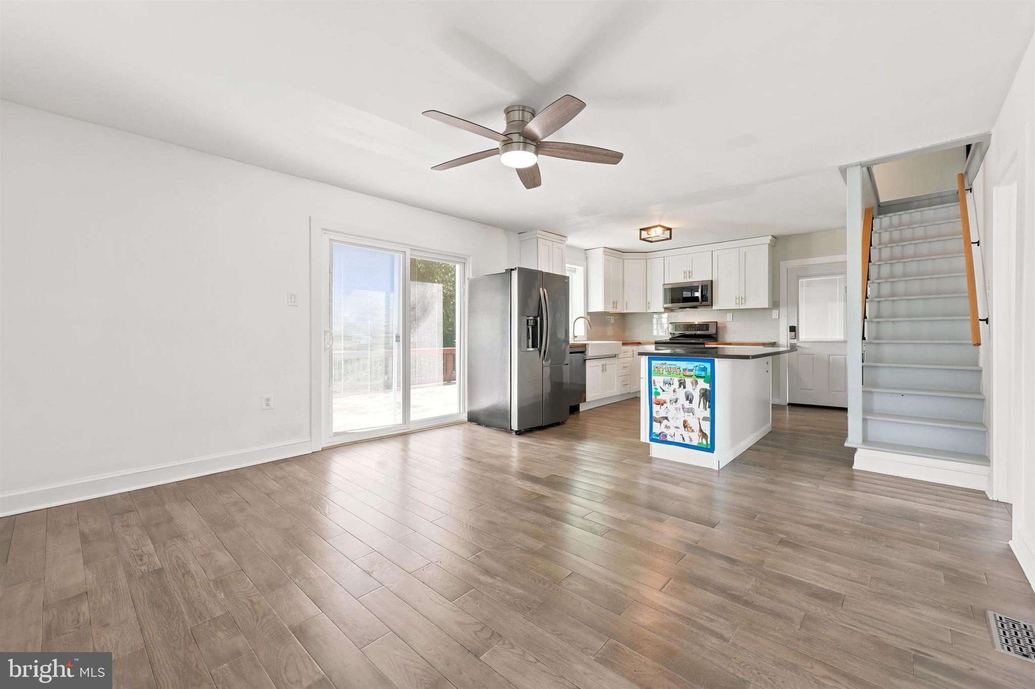 NEWPORTVILLE - Residential