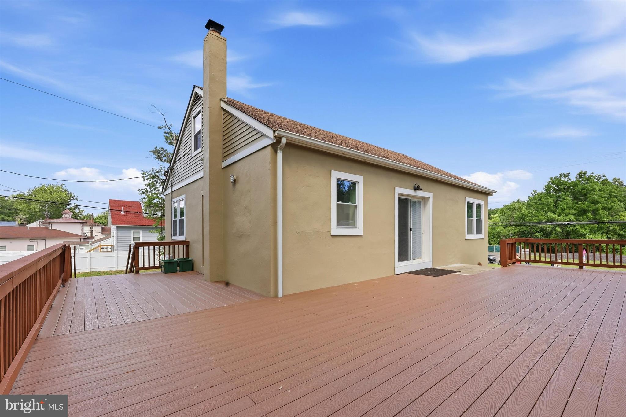 NEWPORTVILLE - Residential