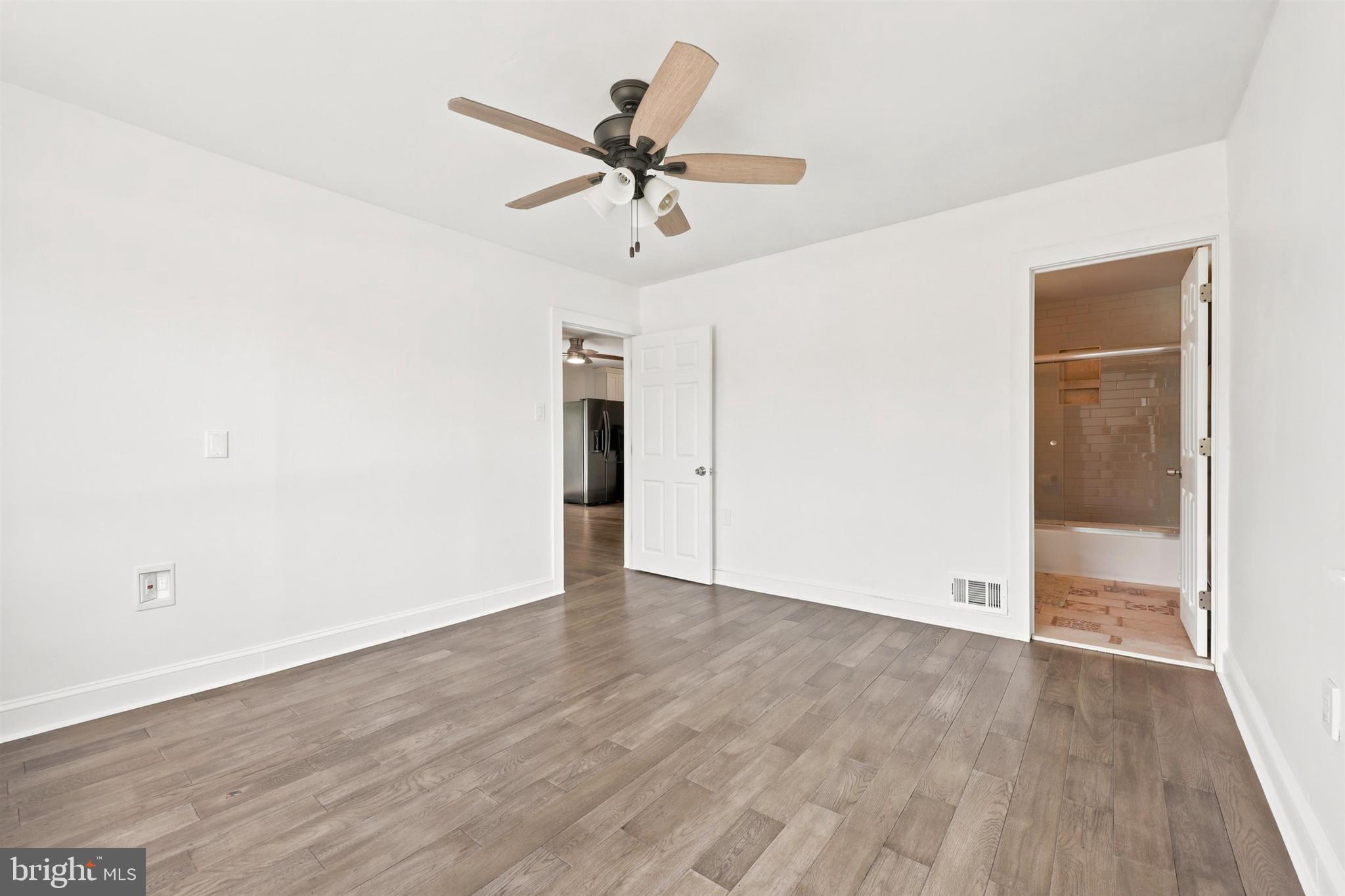 NEWPORTVILLE - Residential