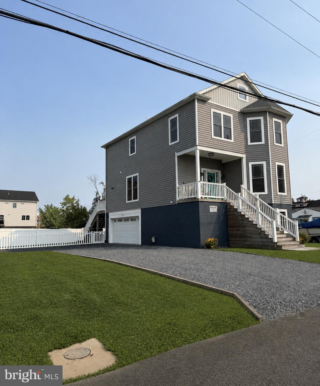 SWAN POINT - Residential