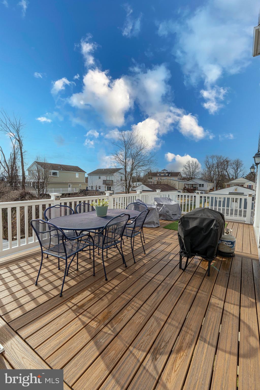 SWAN POINT - Residential