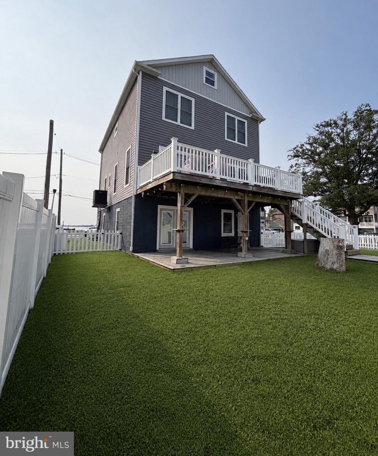 SWAN POINT - Residential