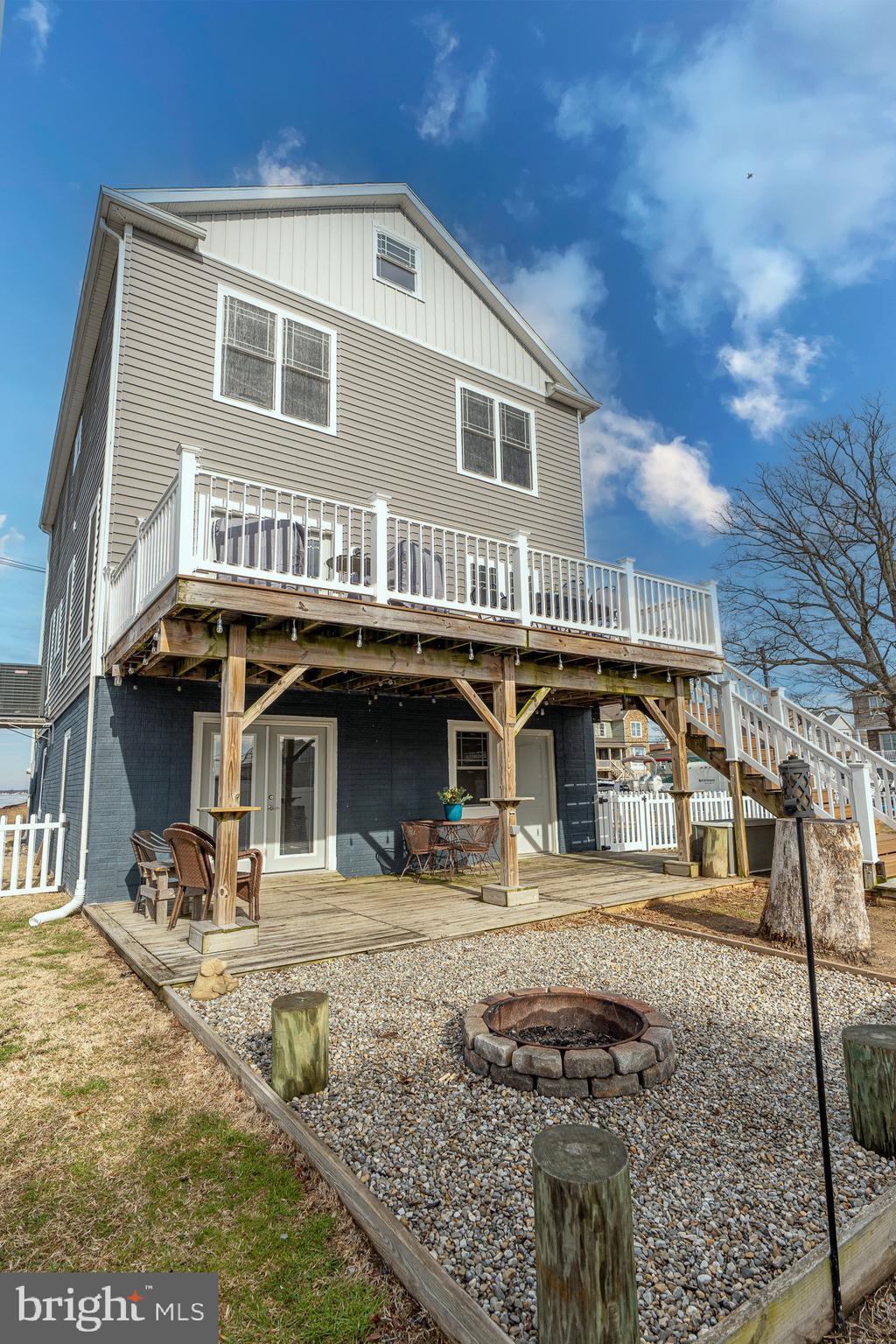 SWAN POINT - Residential