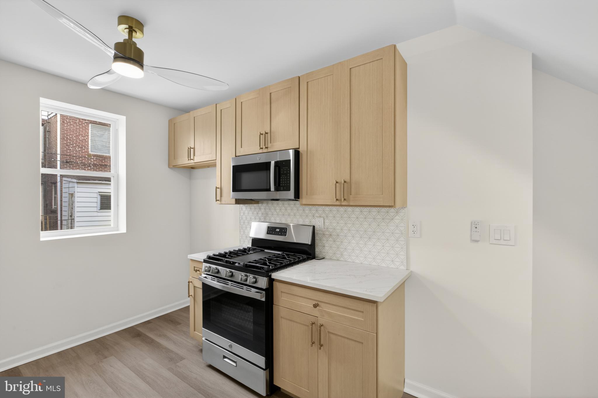 OXFORD CIRCLE - Residential