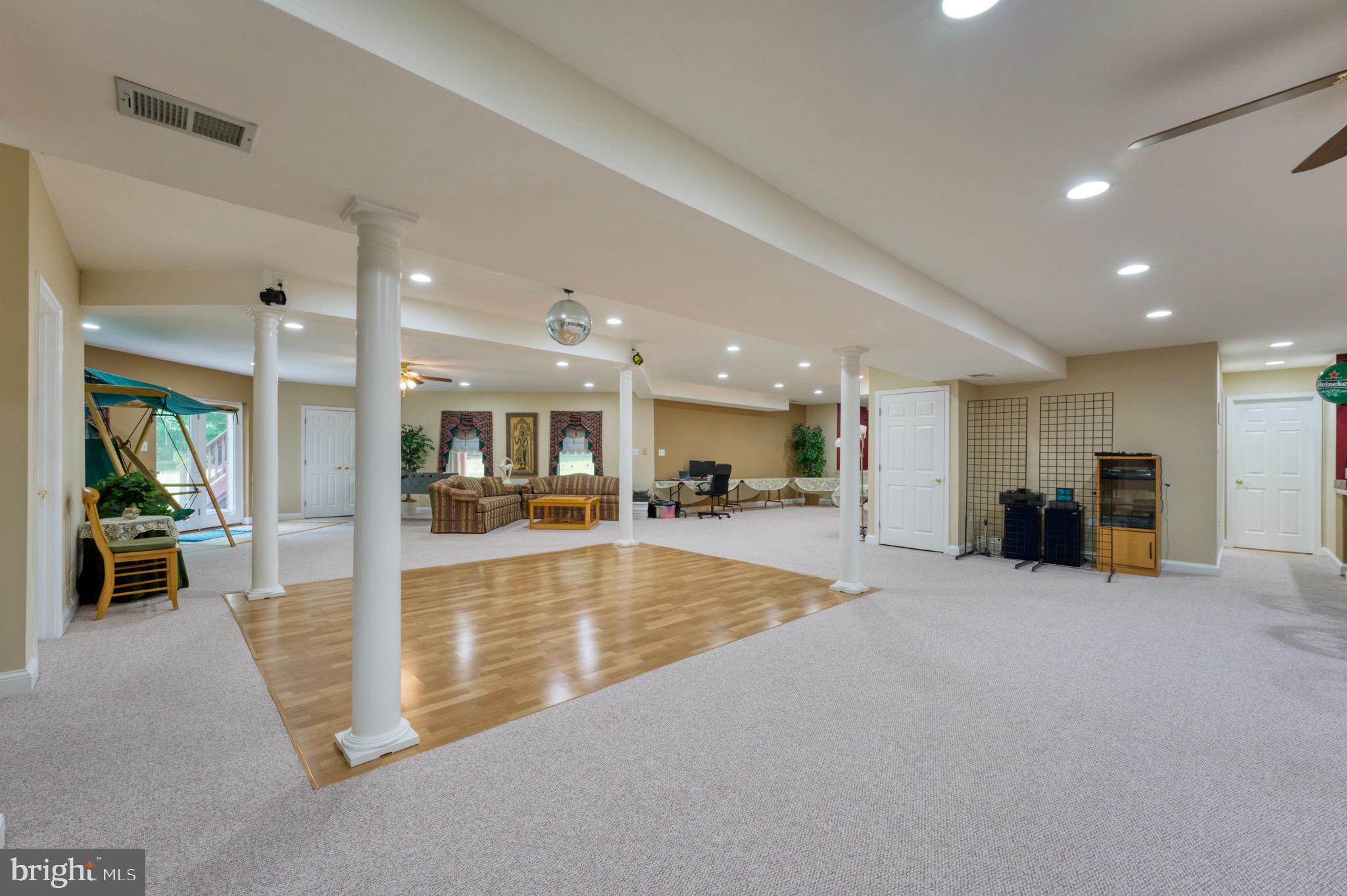 SENECA GREEN - Residential