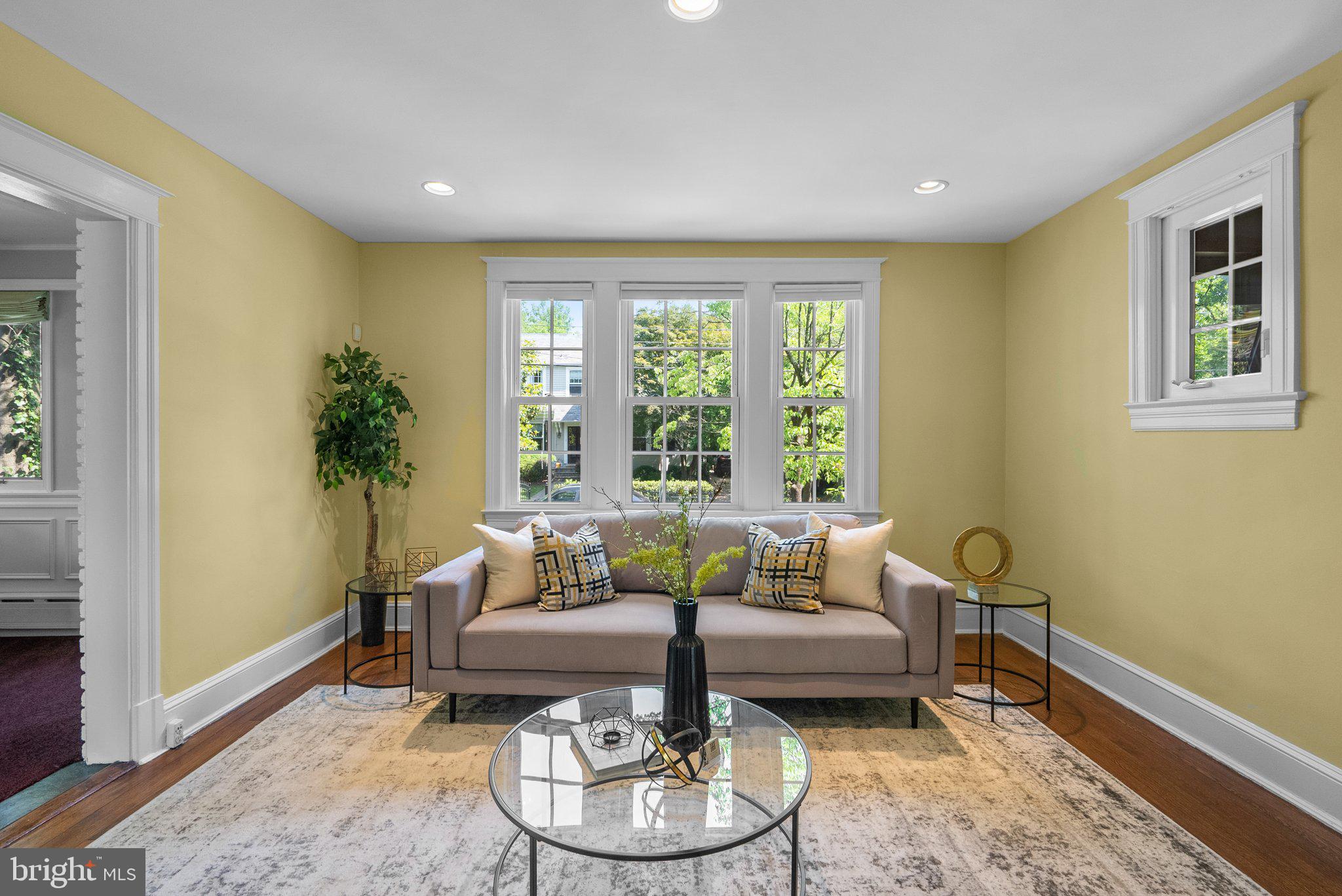 CHEVY CHASE - Residential