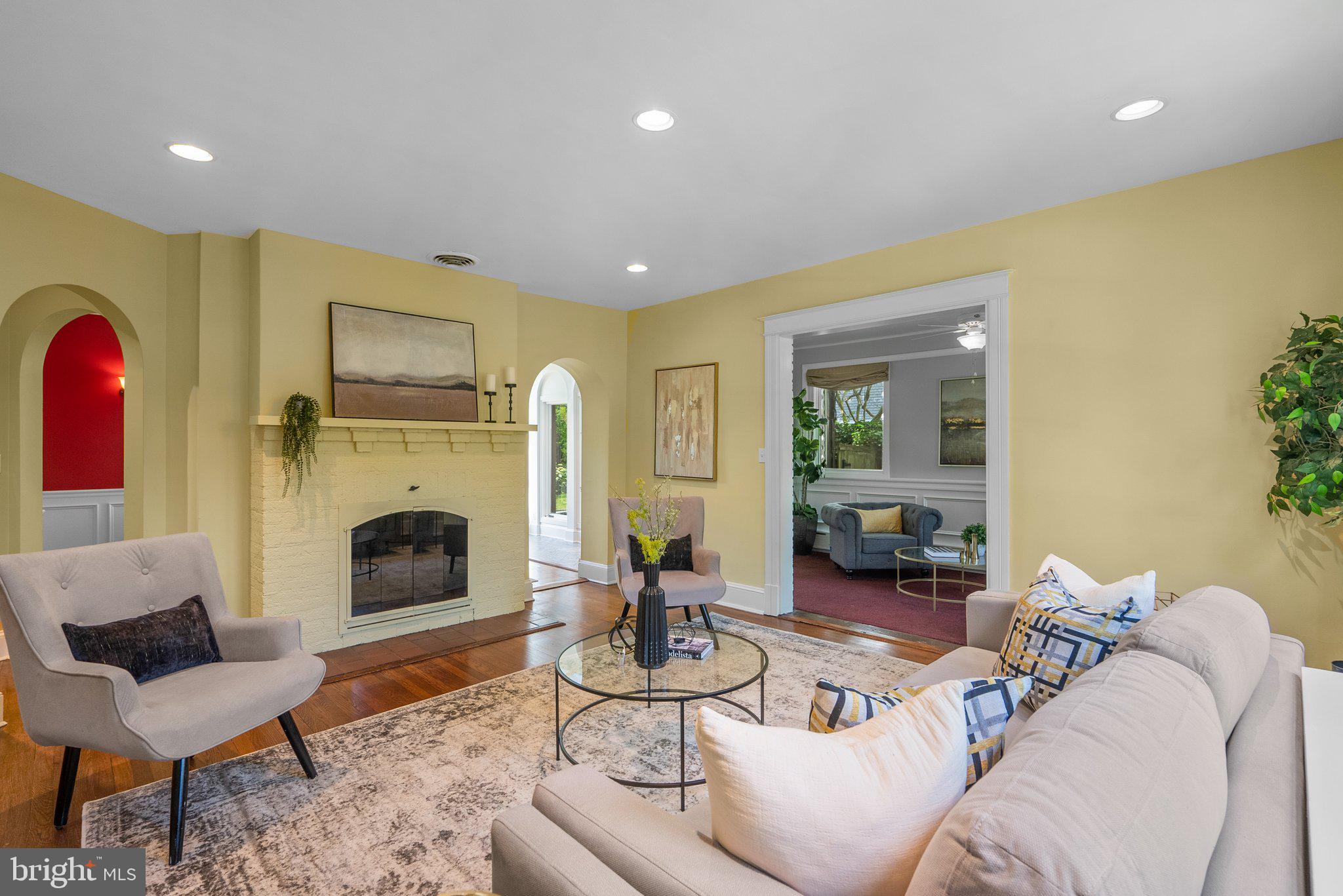 CHEVY CHASE - Residential