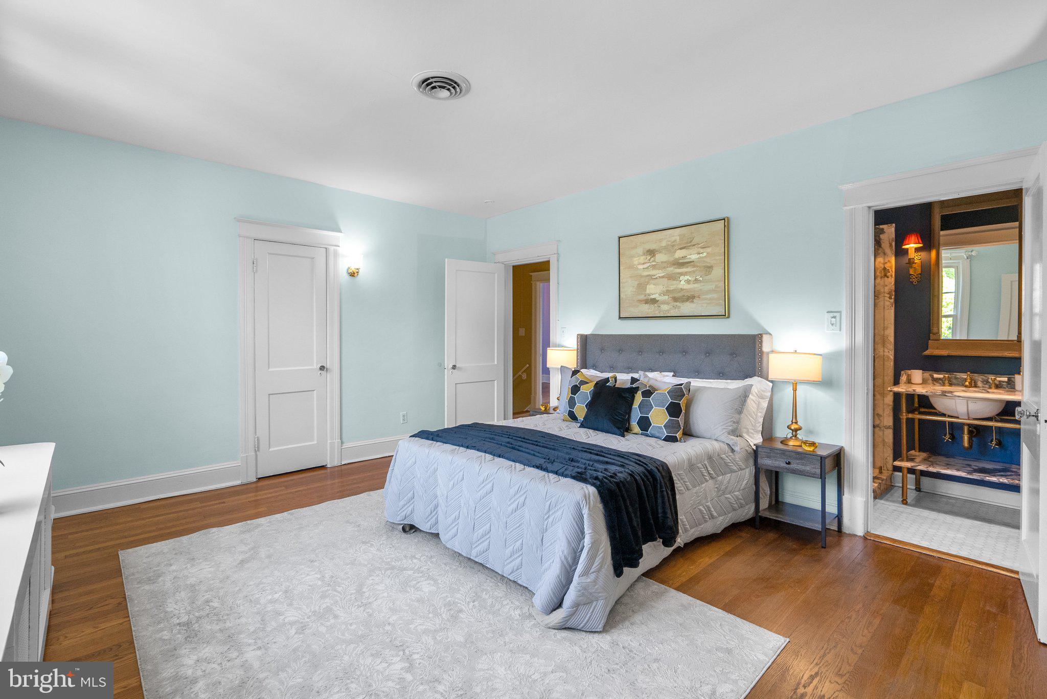 CHEVY CHASE - Residential