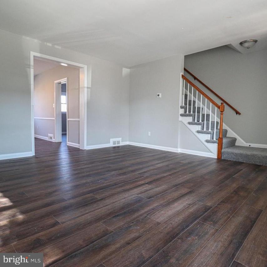 IDLEWOOD - Residential Lease
