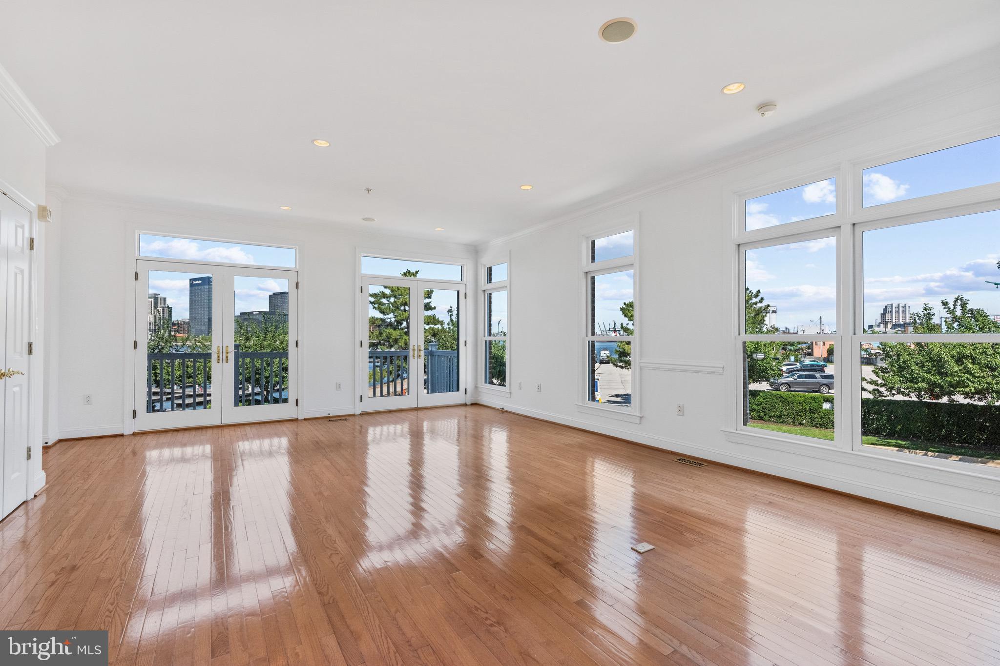HARBORVIEW - Residential