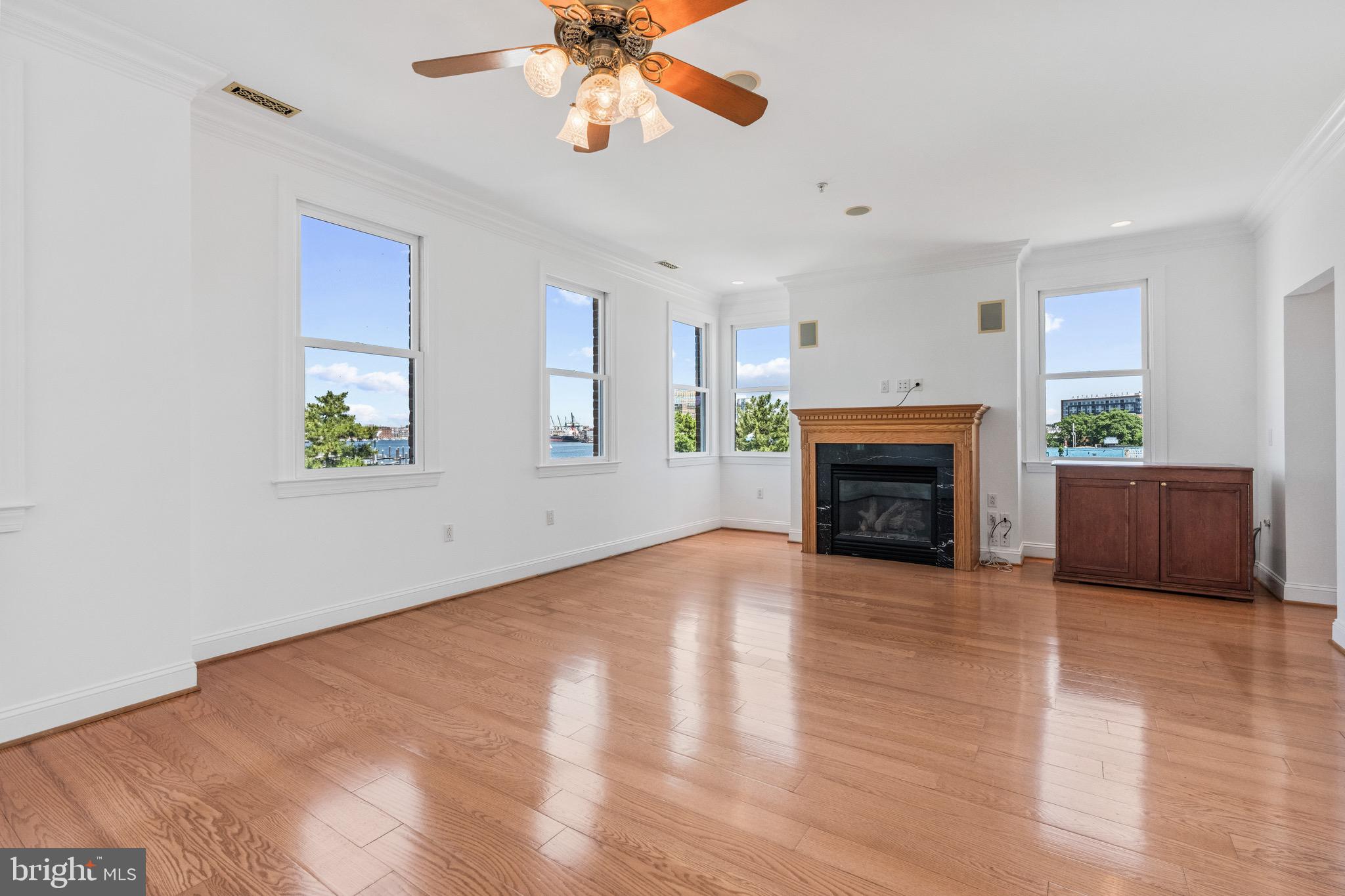 HARBORVIEW - Residential