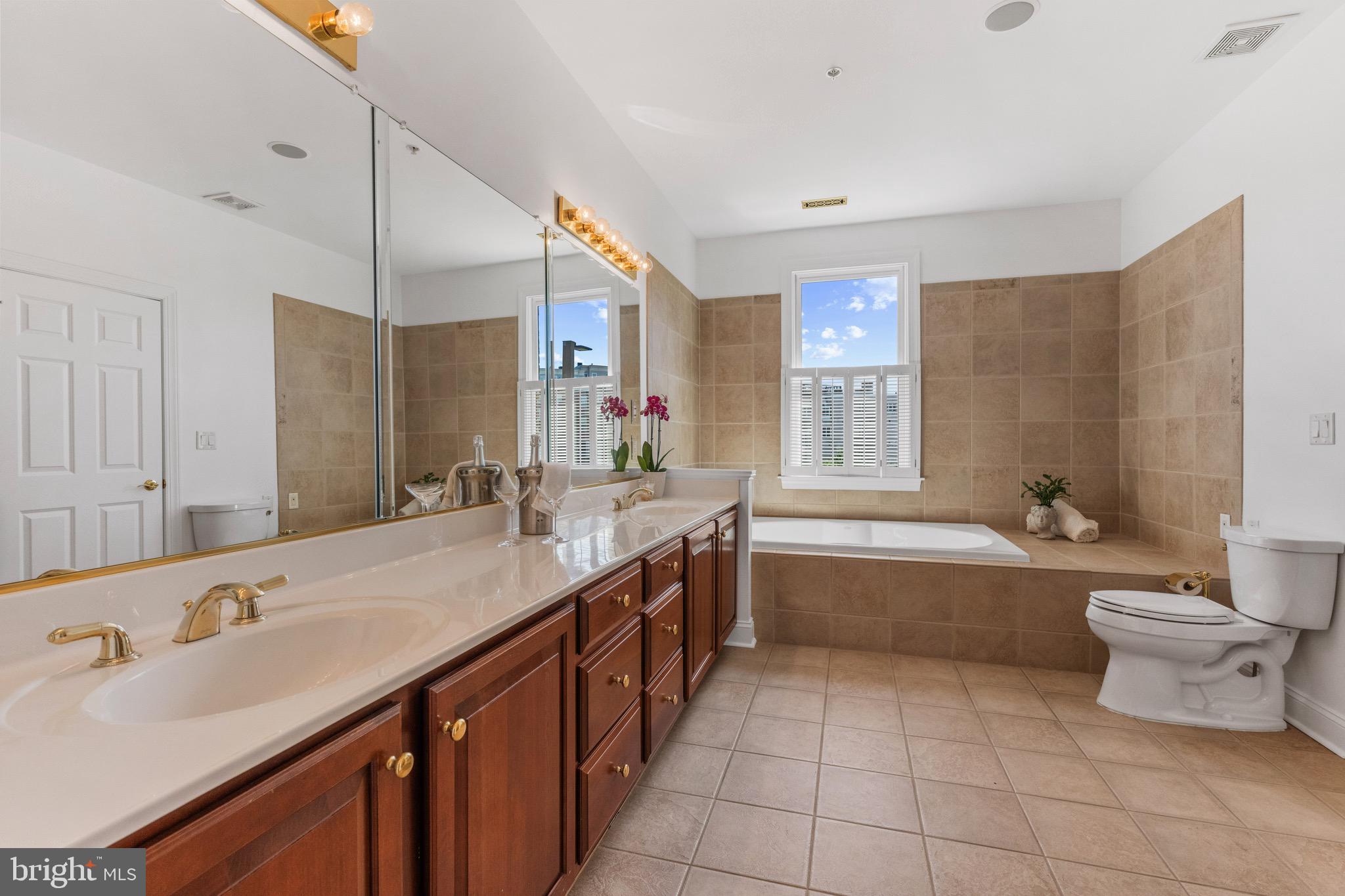HARBORVIEW - Residential